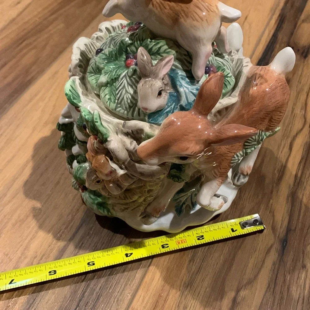 Fitz and Floyd Classics deer fawn and frolicking bunnies 7” container decor - Picture 4 of 14